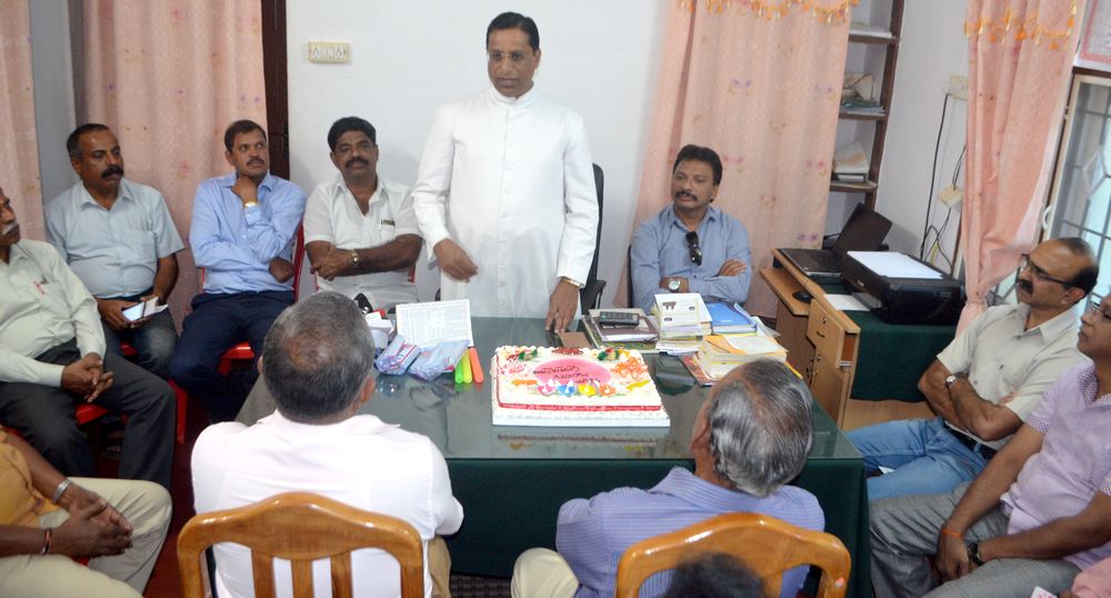 ಕ್ರಿಸ್‍ಮಸ್ ಶುಭಕೋರಿದ ಕುಶಾಲನಗರ ದೇವಾಲಯಗಳ ಒಕ್ಕೂಟ